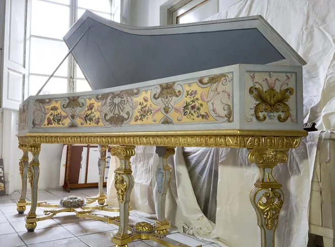 traditional harpsichord decoration