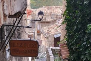 Il borgo di Castel del Monte rinasce grazie alla cooperativa di comunità