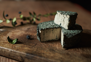 Antispecismo è sostenibilità: con Veghu il formaggio sardo è (anche) vegetale