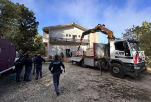 Sgomberato l’ostello occupato che era stato trasformato in bene comune e presidio antincendio