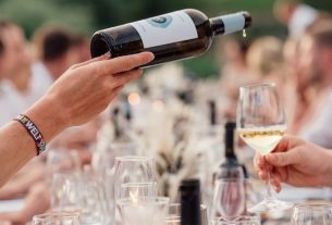 Il futuro del vino tra crisi climatica e innovazione